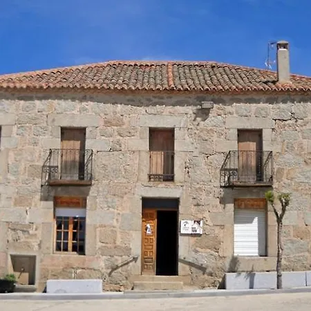 5 Balcones Country house